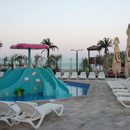 Umi Apartment Alezzi Resort Năvodari 외부 사진
